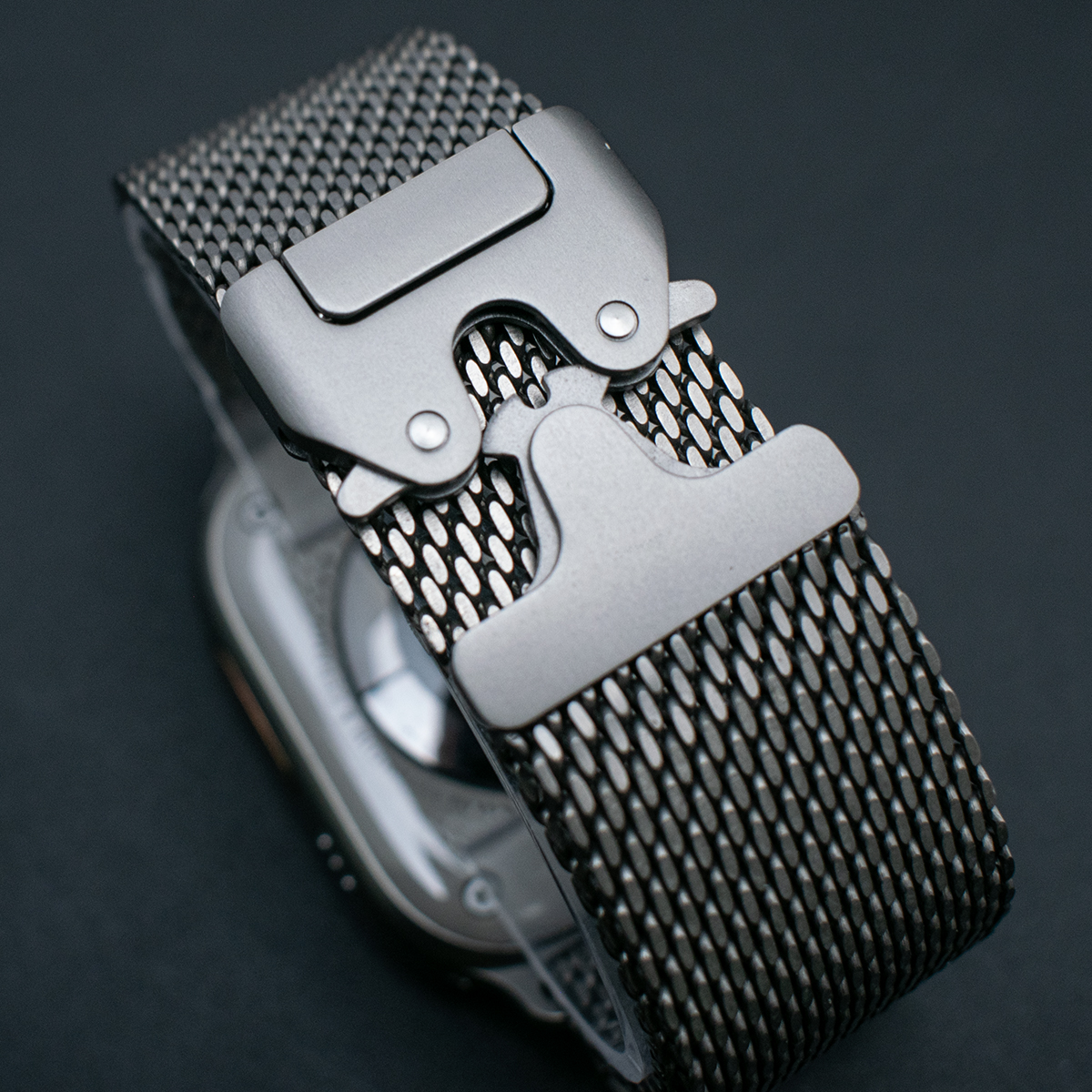 VWAR Titanium Milanese loop fo - Milanaise Mesh Band incelemesi ve fiyatı